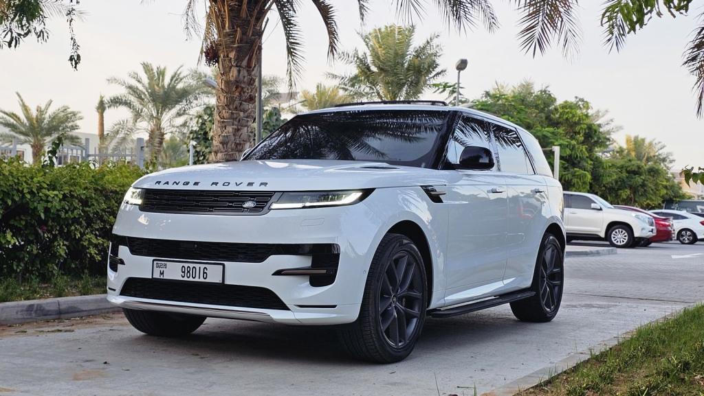 Rent Range Rover sport 2023 تأجير رانج روفر ٢٠٢٣