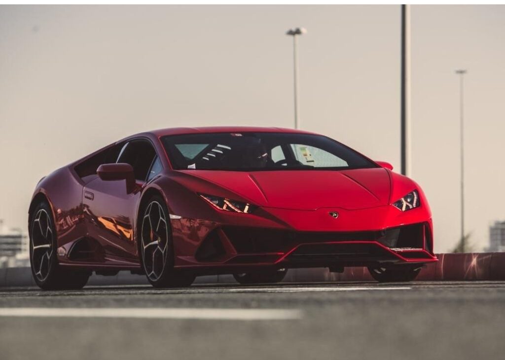 Rent Lamborghini Huracan Evo 2022